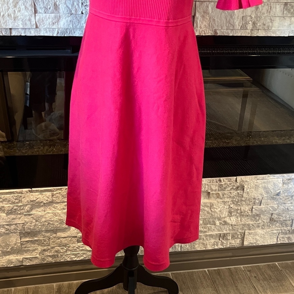 Kate Spade V-Neck Midi Dress in Bold Pink size Medium - Picture 7 of 13